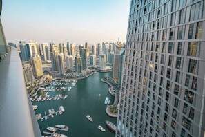 Marina - Charming 1BR in Damac Heights, Dubai Marina by Deluxe Holiday Homes (Dubai)