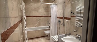 Traumlage in Detmold Stadtzentrum mit Viel Platz-helle Großzügige Ferienwohnung
