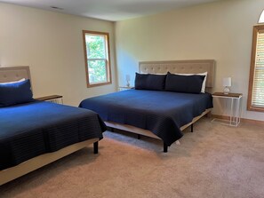 3 bedrooms, free WiFi, bed sheets