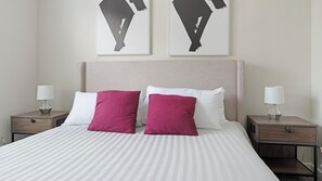 2 bedrooms, desk, iron/ironing board, WiFi