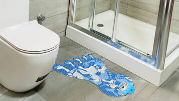 Executive House | Bathroom