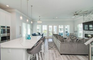 Interior - Seabreeze Luxury with Elevator & Gulf Views, Seabreeze - Seaside Luxury, Ocean Views (Galveston)