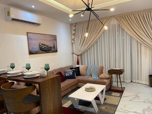 Apartamento superluxo, 2 quartos, vista para o jardim, no jardim | Área de estar