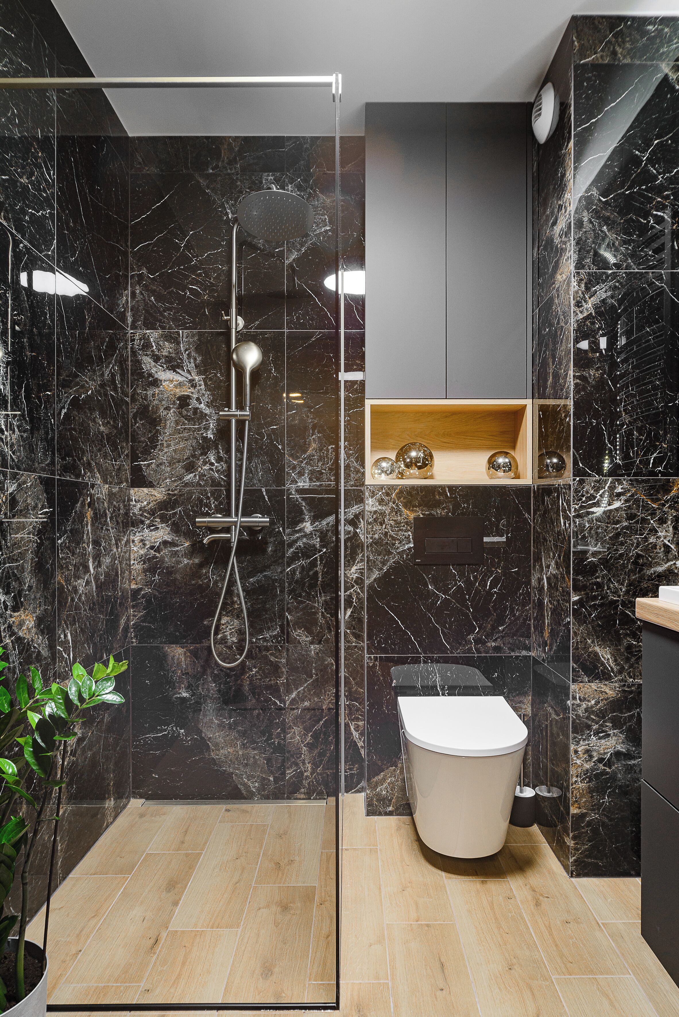 Exclusive Apartment | Bathroom