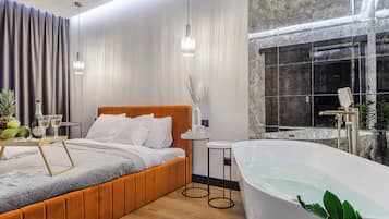 Exclusive Apartment | 2 bedrooms, blackout drapes, soundproofing, iron/ironing board