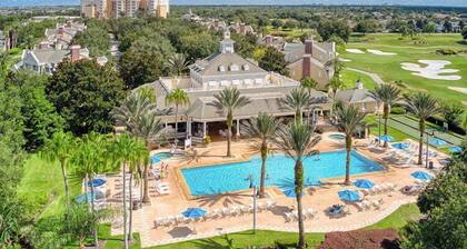 Beautiful views/WALT DISNEY WORLD 10 MINS/EXQUISITE/PRIVATE POOL AND SPA