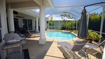 Piscine extérieure, piscine chauffée