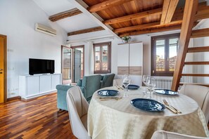 TV - Ca' Beatrice (Venice)
