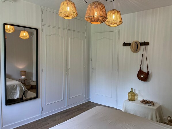 1 bedroom, iron/ironing board, free WiFi, bed sheets