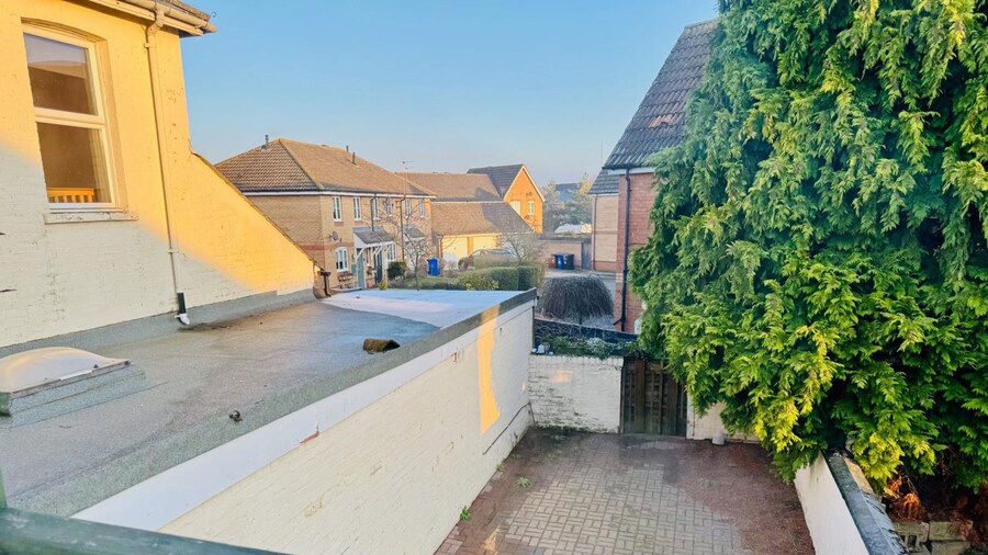 Hyperion in Newmarket