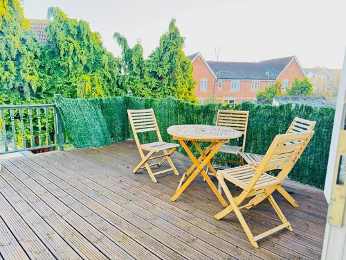 Hyperion in Newmarket