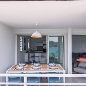 Villa | Free cots/infant beds