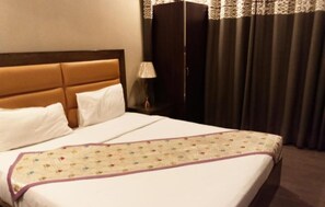 Schallisolierte Zimmer, Bügeleisen/Bügelbrett, kostenloses WLAN