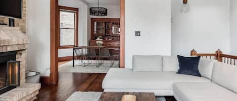 Smart TV, fireplace, table football, stereo