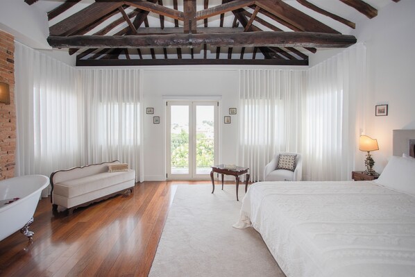 ห้องพาโนรามิก, วิวเมือง | 1 ห้องนอน, เครื่องนอนระดับพรีเมียม, ห้องพักตกแต่งอย่างมีเอกลักษณ์