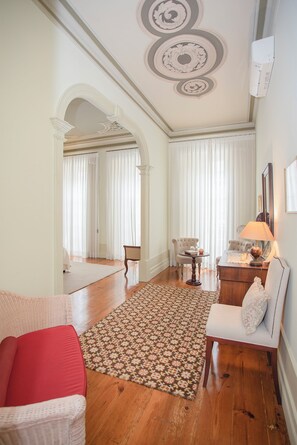 Rom – grand | Sengetøy av topp kvalitet, individuelt dekorert og individuelt innredet