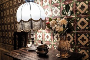 ฝ่ายต้อนรับ