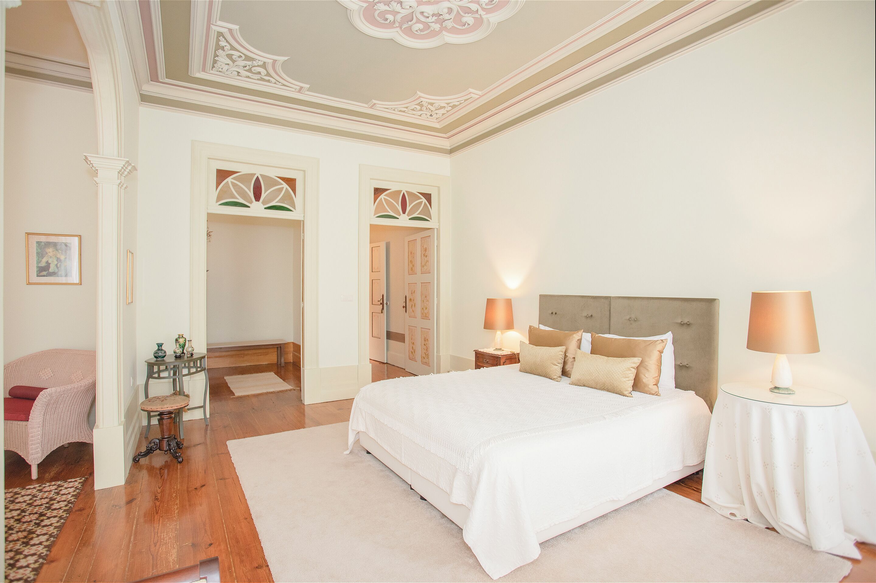 Grand-Zimmer | Hochwertige Bettwaren, individuell dekoriert, individuell eingerichtet