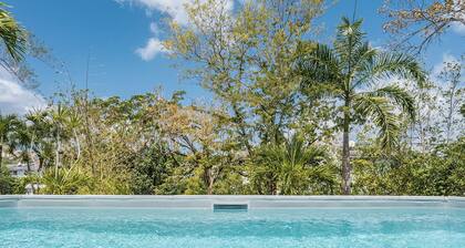 Villa Serenity in Les Trois- Lets