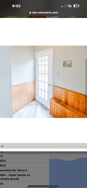 Interior - Peacefully get away on the southern shore! (Mount Carmel)