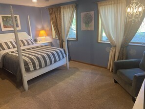 3 dormitoris, planxa i posts de planxar, wifi i roba de llit 