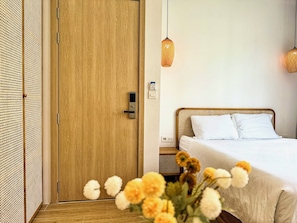 Deluxe Room, City View | Soundproofing, free WiFi - May House Grand World Phu Quoc (Phu Quoc)