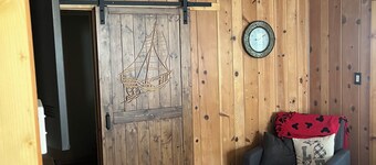 Lexington Cottage with Beach Access Sleeps 6-8