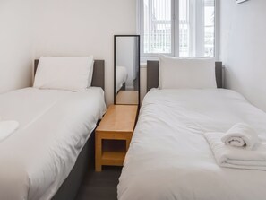 2 bedrooms, free WiFi, bed sheets