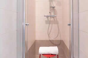 Shower, hair dryer, bidet, towels - Scilla appartamento Marina Grande solo 40 mt dal mare (appartamento Lipari) (Scilla)