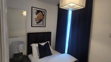 Casa | 4 quartos, Wi-Fi de cortesia, roupa de cama
