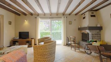 TV, DVD player, stereo