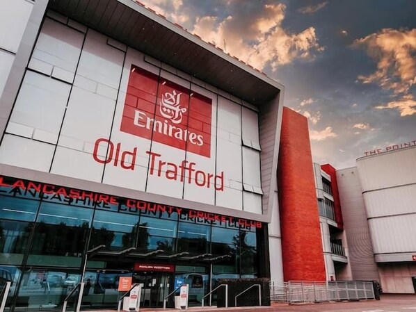 Apartment | Exterior - 2-bed Apartment - Sleeps 4 - Street Parking - Wifi (Manchester)