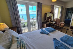 5 bedrooms, free WiFi, bed sheets