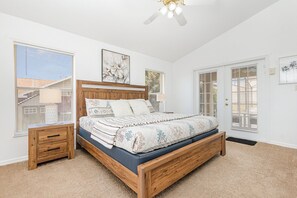 4 habitaciones, tabla de planchar con plancha, wifi y ropa de cama 