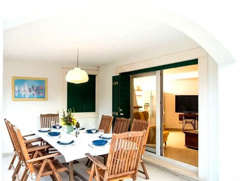 Villa Lapis Vis - Treat yourself with the vacation you deserve!