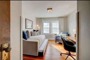 3 chambres, bureau, fer et planche à repasser, Wi-Fi