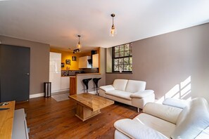 Apartment | Living area
