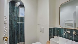 Unclassified image, 2 of 11, button - Charming Apartment - Eiffel Tower/Trocadero (Paris)