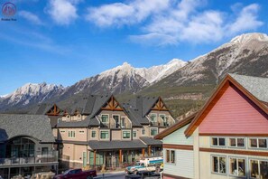 Exterior - Wolf Mountain Escape (Canmore)