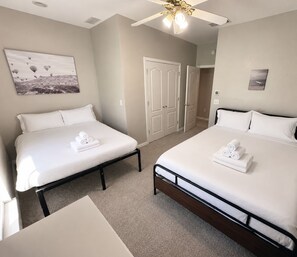 3 bedrooms, iron/ironing board, WiFi, bed sheets