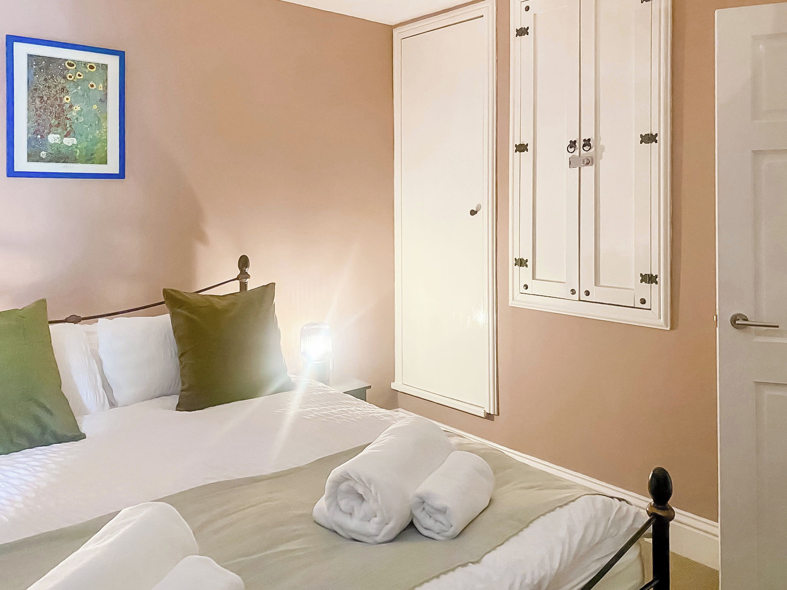 1 bedroom, free WiFi, bed sheets