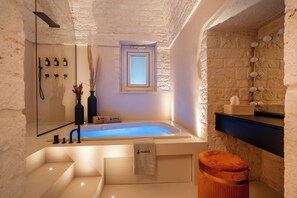 Bañera y ducha independientes, bañera de hidromasaje