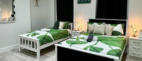 1 多间卧室、熨斗/熨衣板、免费 WiFi、床单