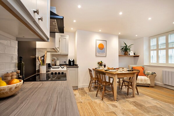 Fridge, oven, electric kettle, toaster
