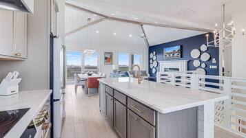 House (5 Bedrooms) | Miscellaneous
