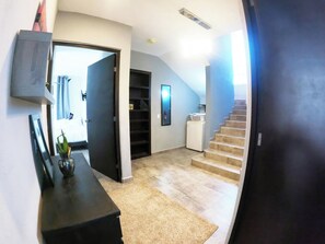 3 soverom, strykejern/-brett, wi-fi og sengetøy