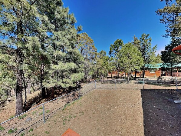 House (2 Bedrooms) | Property amenity - Touch of Santa Fe by Kokopelli Property Management (Ruidoso)
