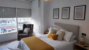 3 bedrooms, iron/ironing board, travel crib, free WiFi