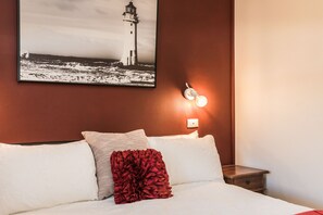 3 bedrooms, iron/ironing board, free WiFi