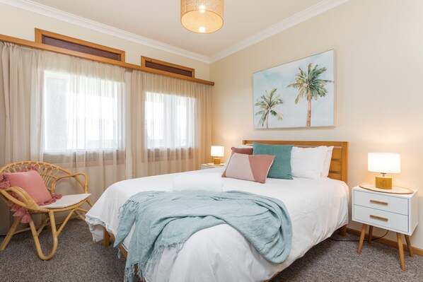 3 chambres, fer et planche à repasser, accès au Wi-Fi (inclus)